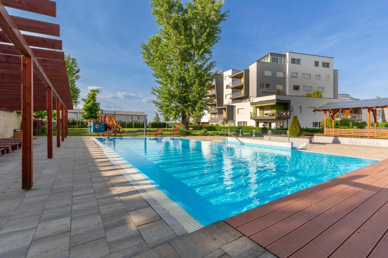 Apartamento Admiral Luxury IV Apartman By Bltn Siófok Exterior foto